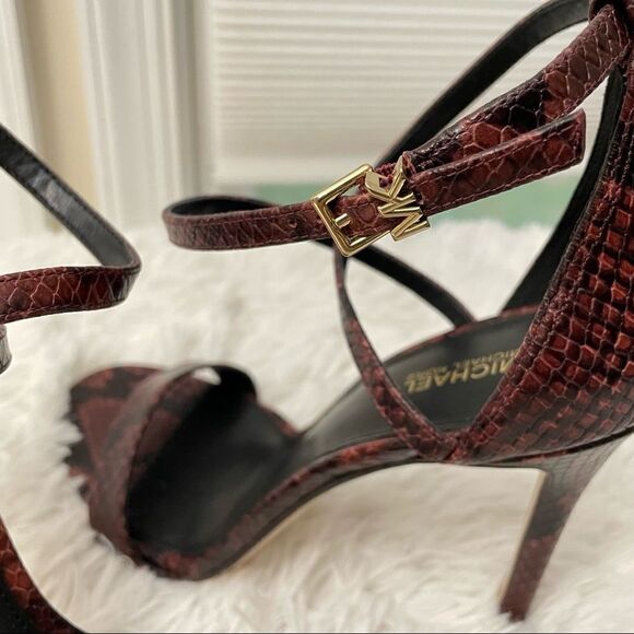 MICHAEL Michael Kors Purple Brandy Ava Snakeskin Leather Sandals Size: US 9.5M - Picture 3 of 10